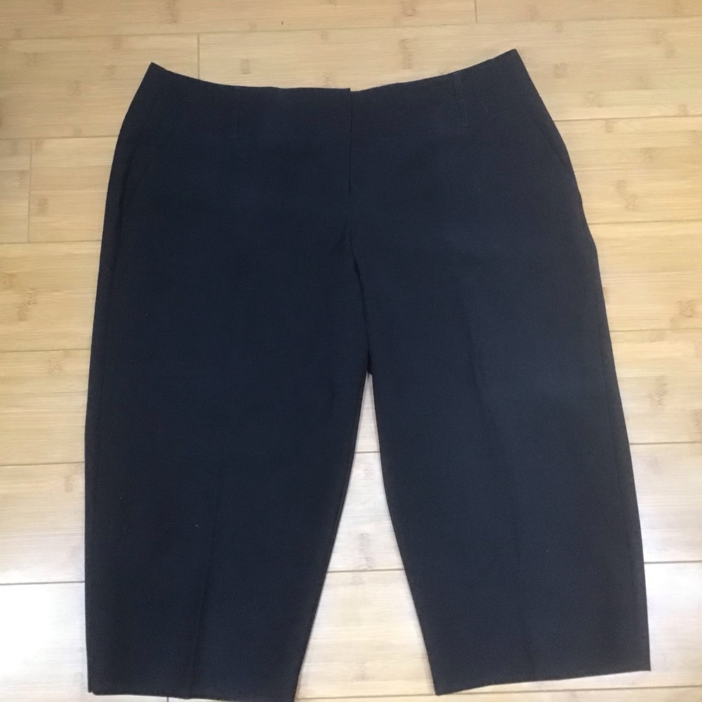 Black Capri pants Worthington